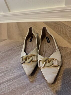 Women's Cream Pointed-Toe Flats with Gold Chain Accent